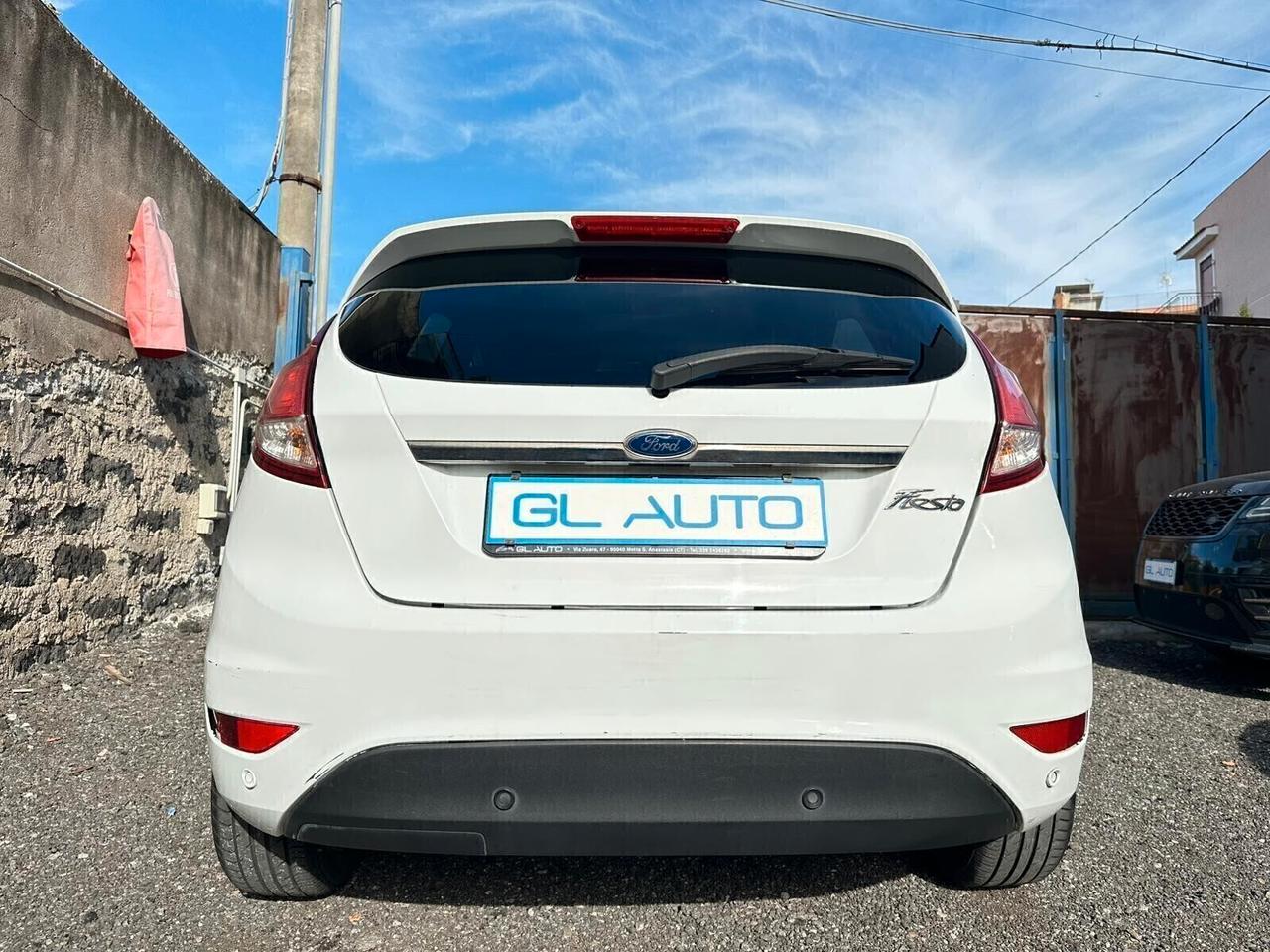 Ford Fiesta 1.5 TDCi 75CV 5 porte Titanium