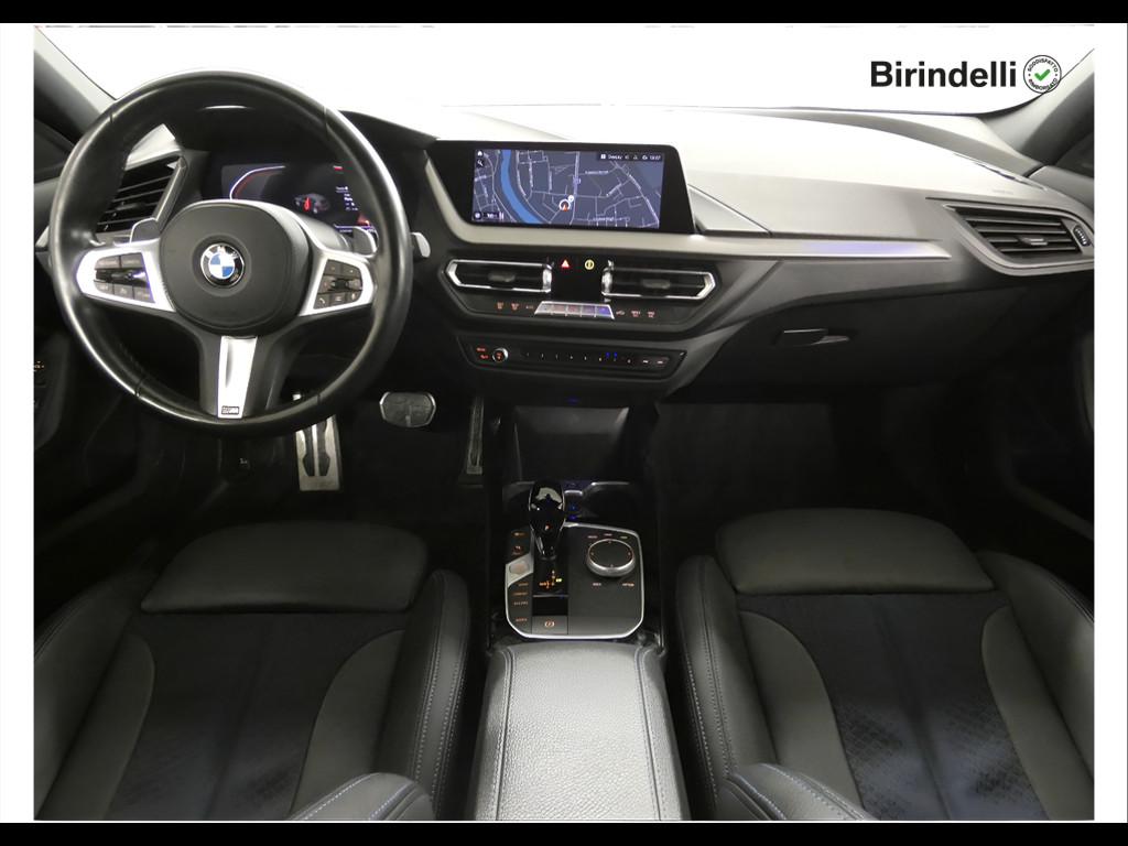 BMW Serie 1 (F40) - 118d 5p. Msport