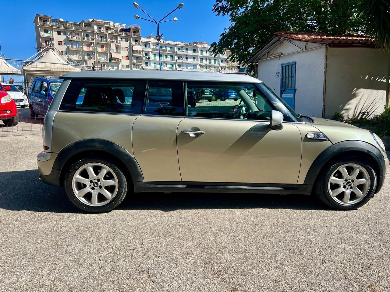 MINI COOPER D CLUBMAN 1.6 C/A - 2009