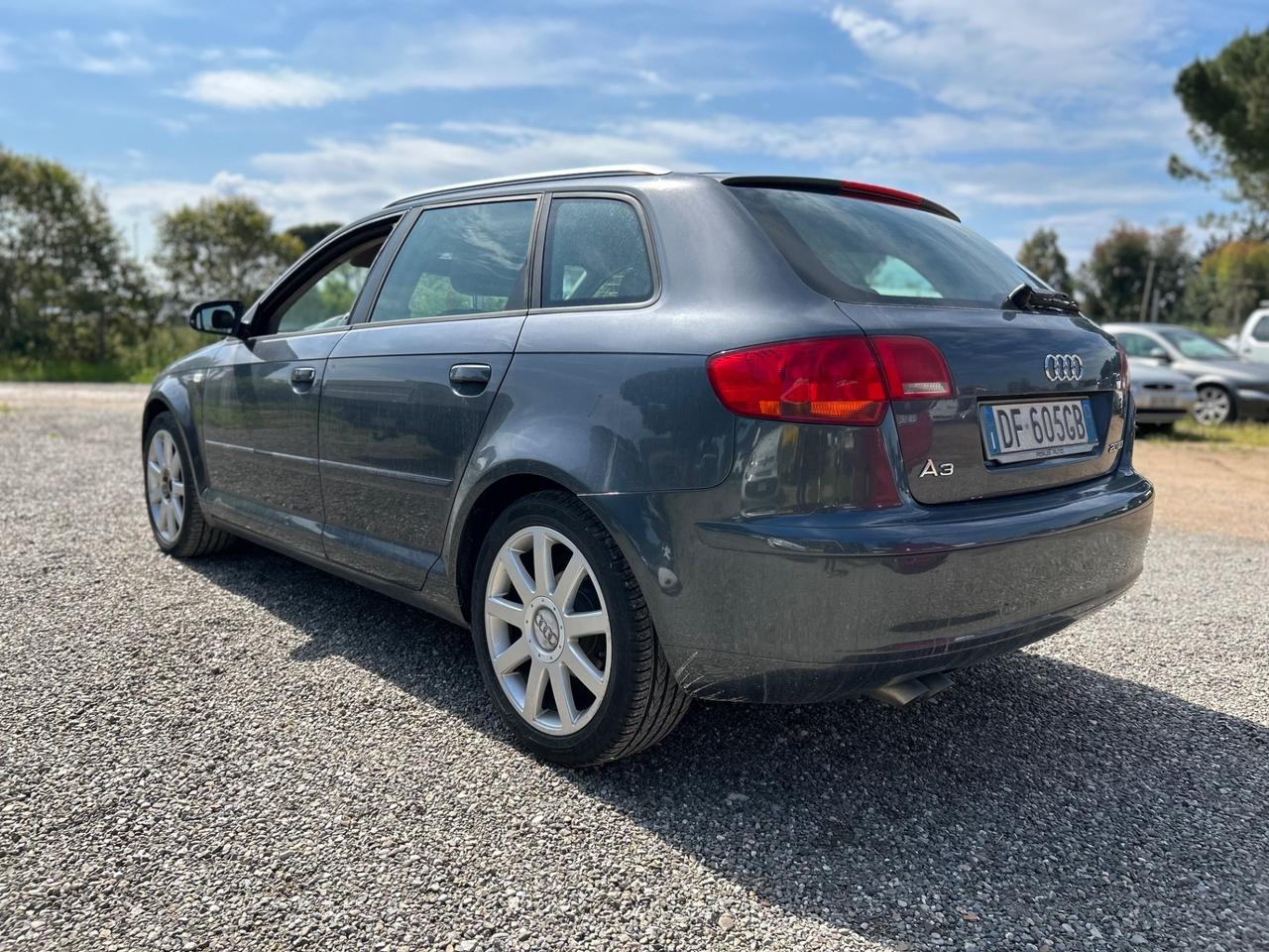 Audi A3 2.0 16V TDI Ambition *AUTOMATICA CON PADDLE*