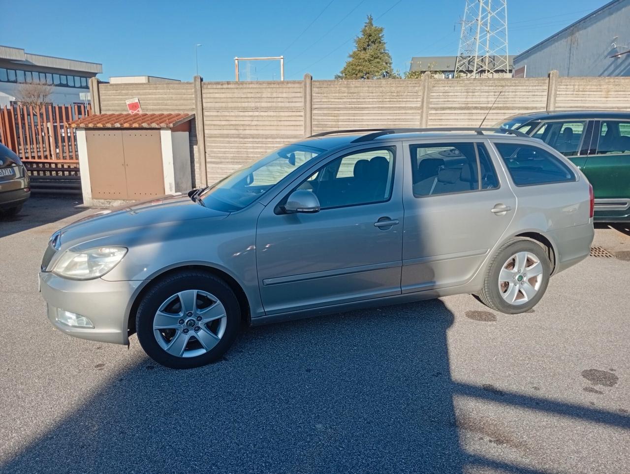 Skoda Octavia 1.6 TDI CR F.AP. Wagon Comfort