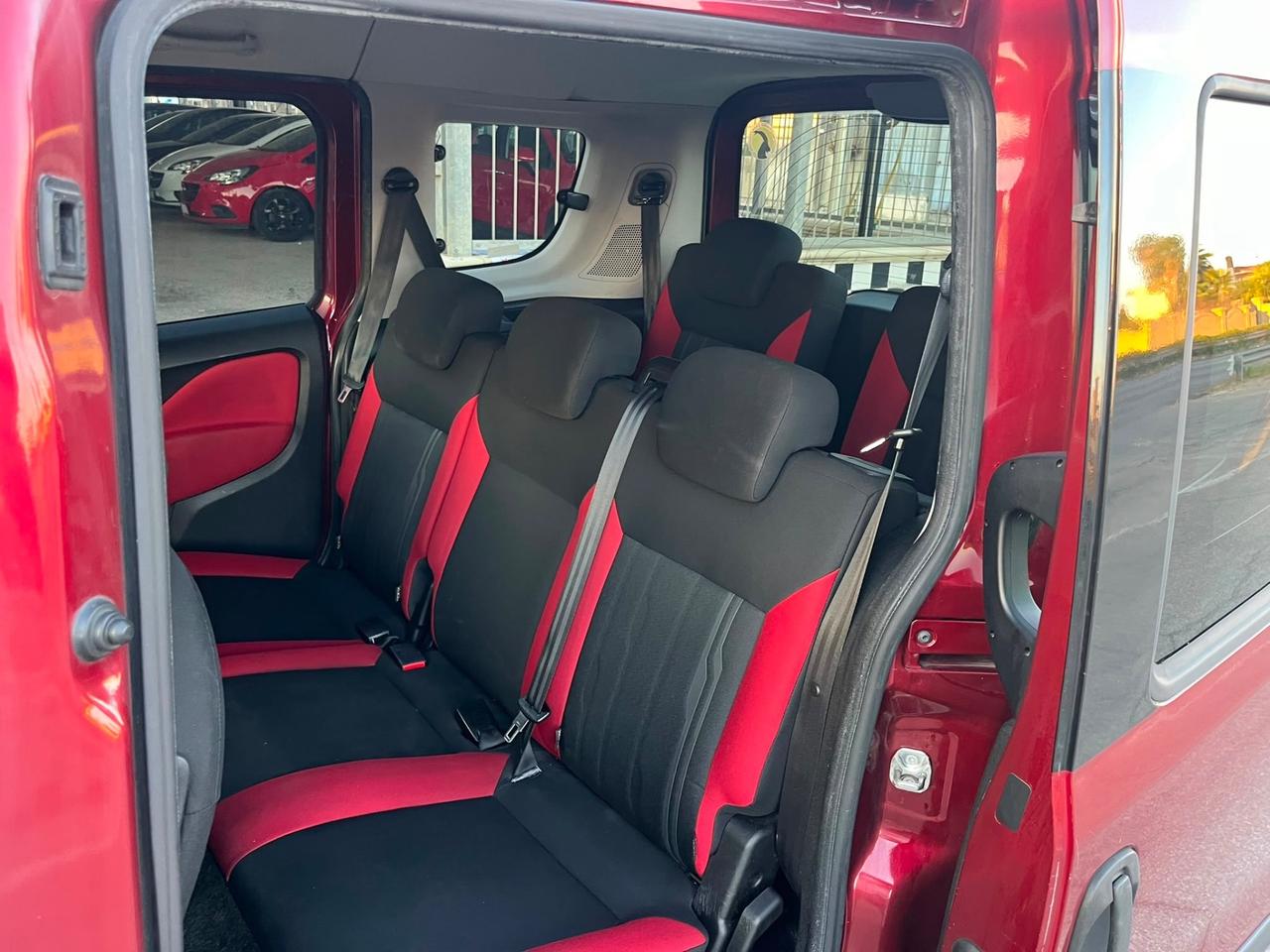Fiat Doblò 1.6 MJT Lounge 7 posti Unipro 2016