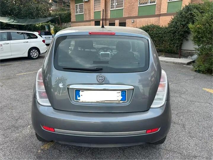 Lancia Ypsilon 1.2 Argento