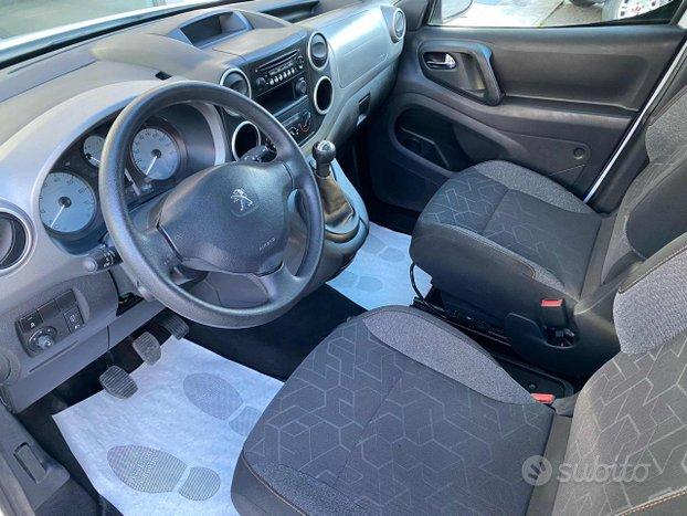 PEUGEOT Partner Tepee BlueHDi 75 Active