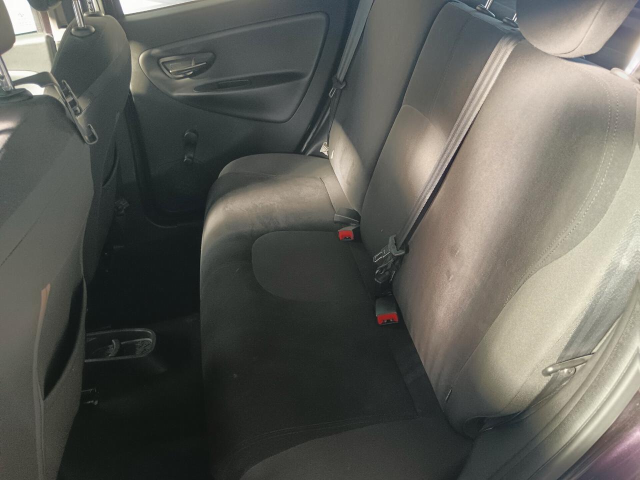 Lancia Ypsilon 1.2 69 CV 5 porte Gold