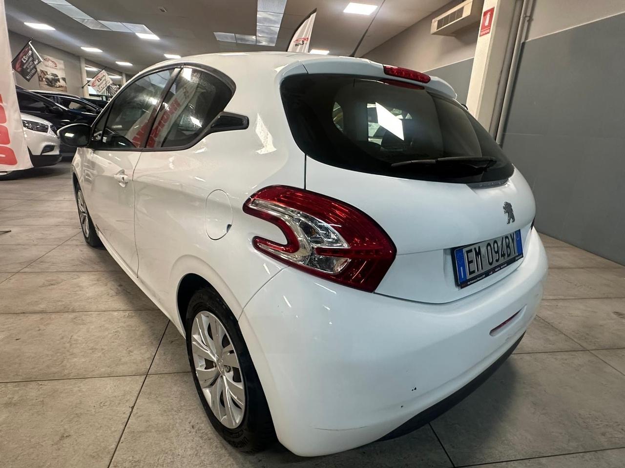 Peugeot 208 1.2 VTi 82 CV Gpl 3P. Allure Ok Neopatentati