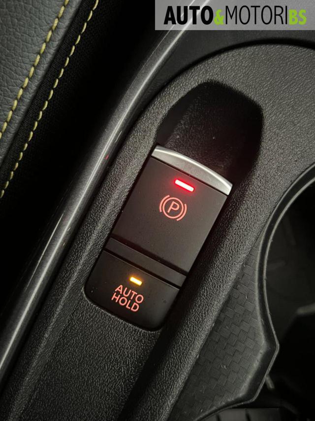 NISSAN Juke 1.0 DIG-T 114 CV DCT Kiiro