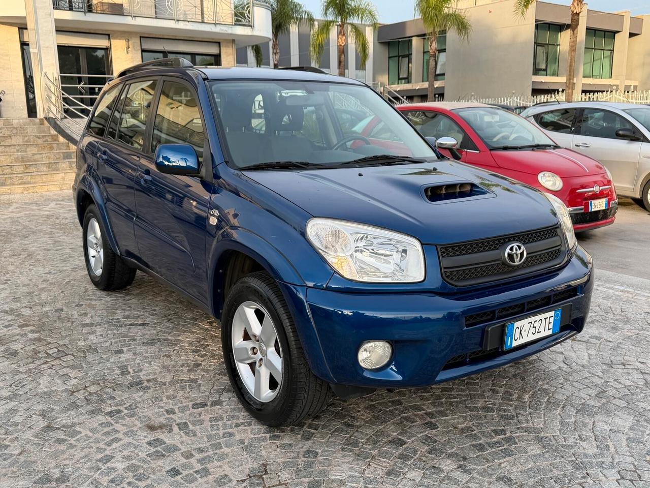 Toyota RAV 4 2.0 Tdi D-4D cat 5 porte Sol
