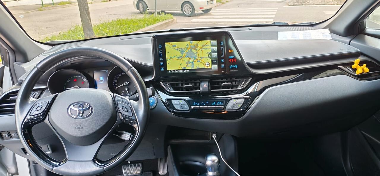 Toyota C-HR 1.8 Hybrid E-CVT Active