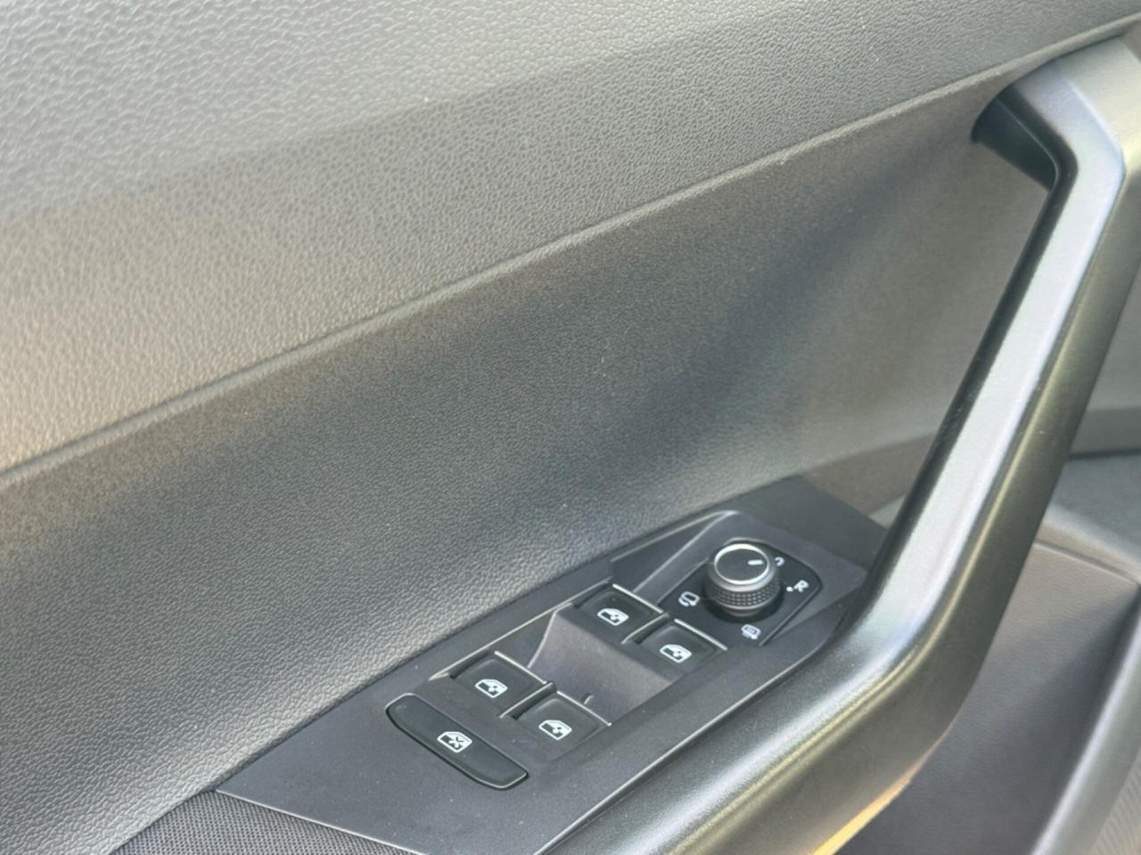 Volkswagen Taigo 1.0 TSI 110 CV DSG R-Line