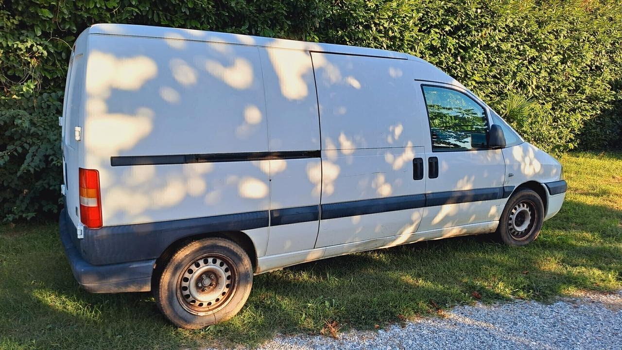 Fiat scudo LUNGO -Maxi- 2.0 JTD MOTORE ROTTO!