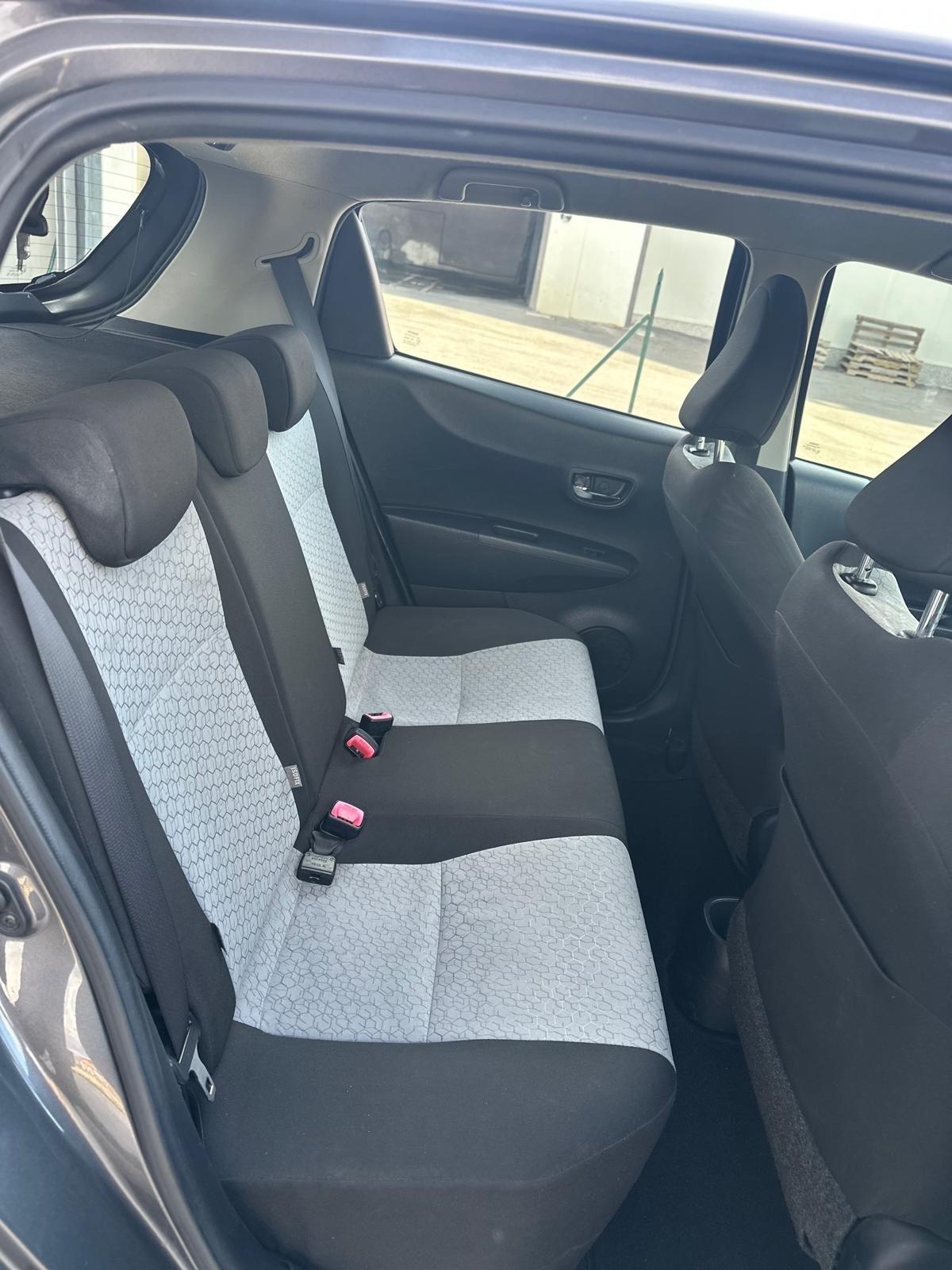 Toyota Yaris 1.4 D-4D 5 porte Lounge