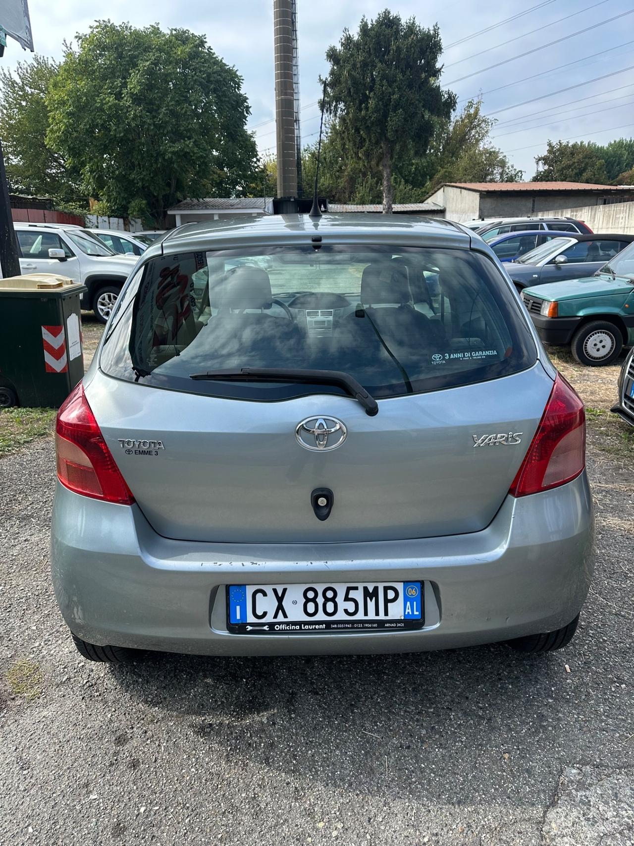Toyota Yaris 1.0 3 porte Sol