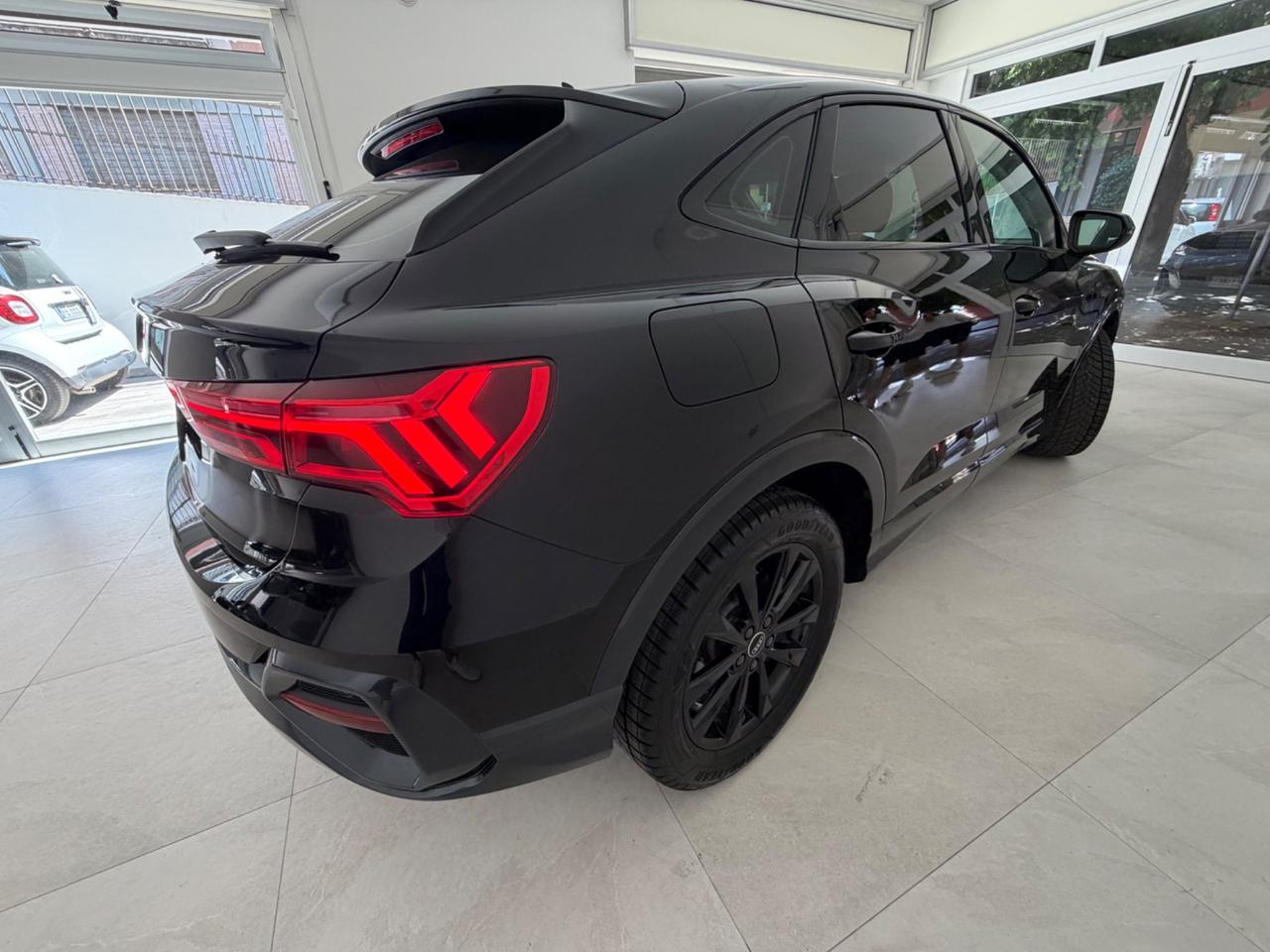 Audi Q3 35 TDI S TRONIC SLINE BLACK EDITION 2022 IVA ESPOSTA