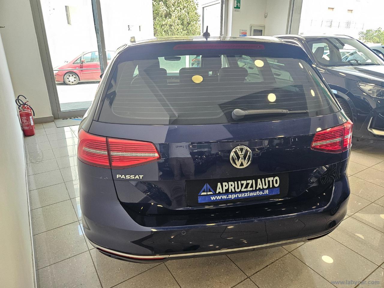 VOLKSWAGEN Passat 2.0 TDI DSG Business BlueMot Tech