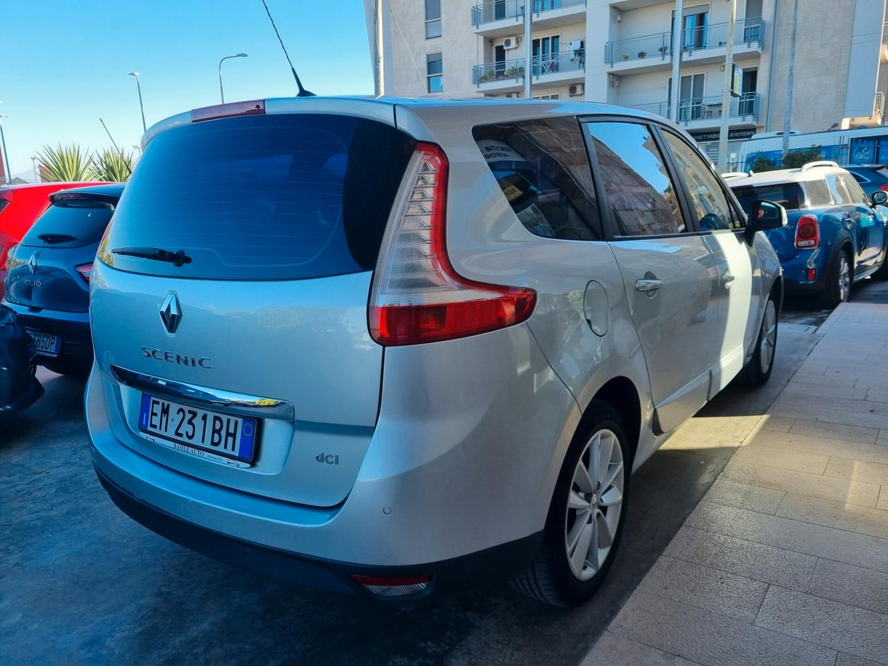 Renault Scenic Scénic XMod 1.5 dCi 110CV Start&Stop Live - 7 POSTI