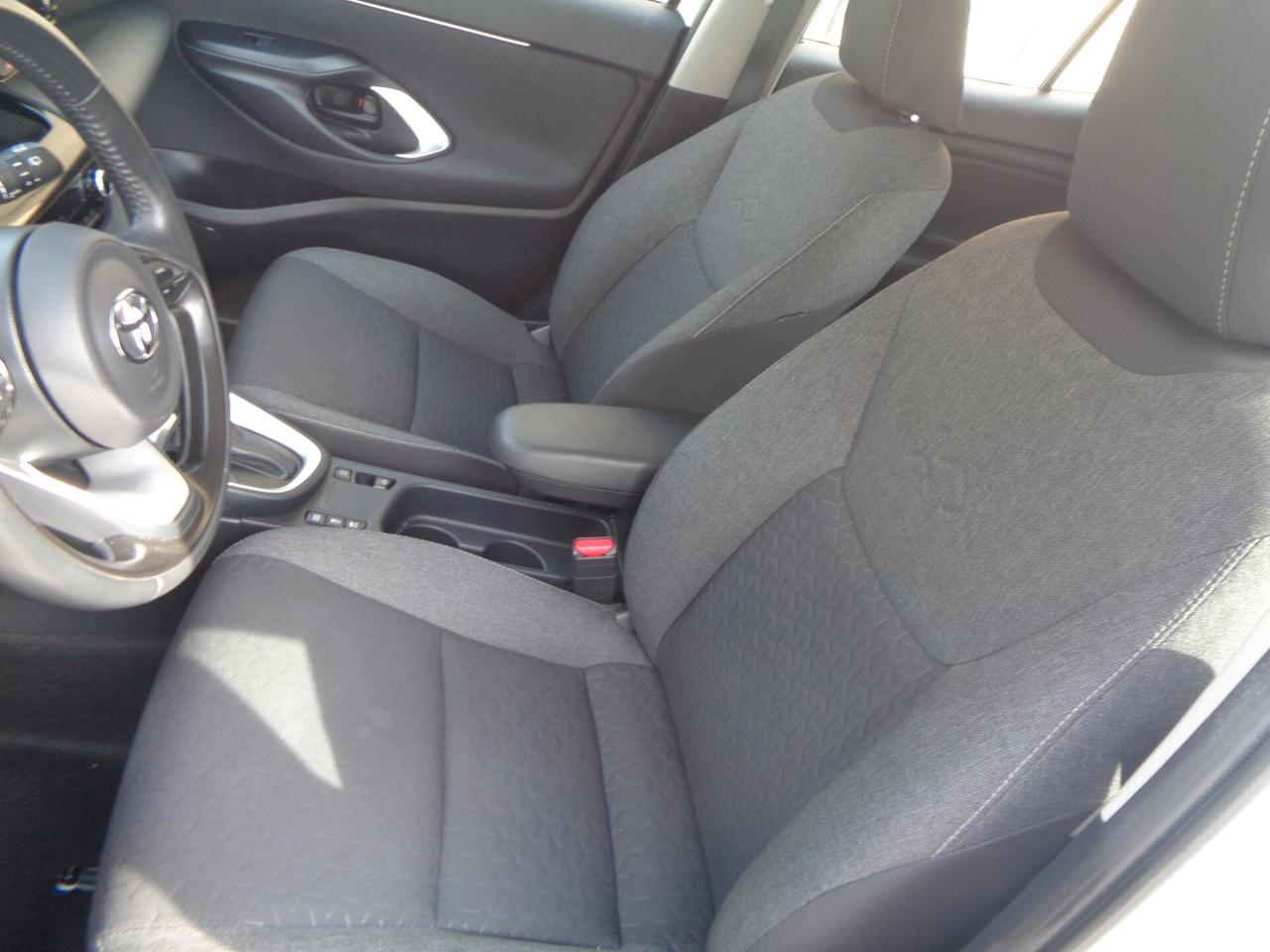 Toyota Yaris Cross 1.5 Hybrid 5p. E-CVT Active 115 CV NESSUN VINCOLO DI FINANZIAMENTO