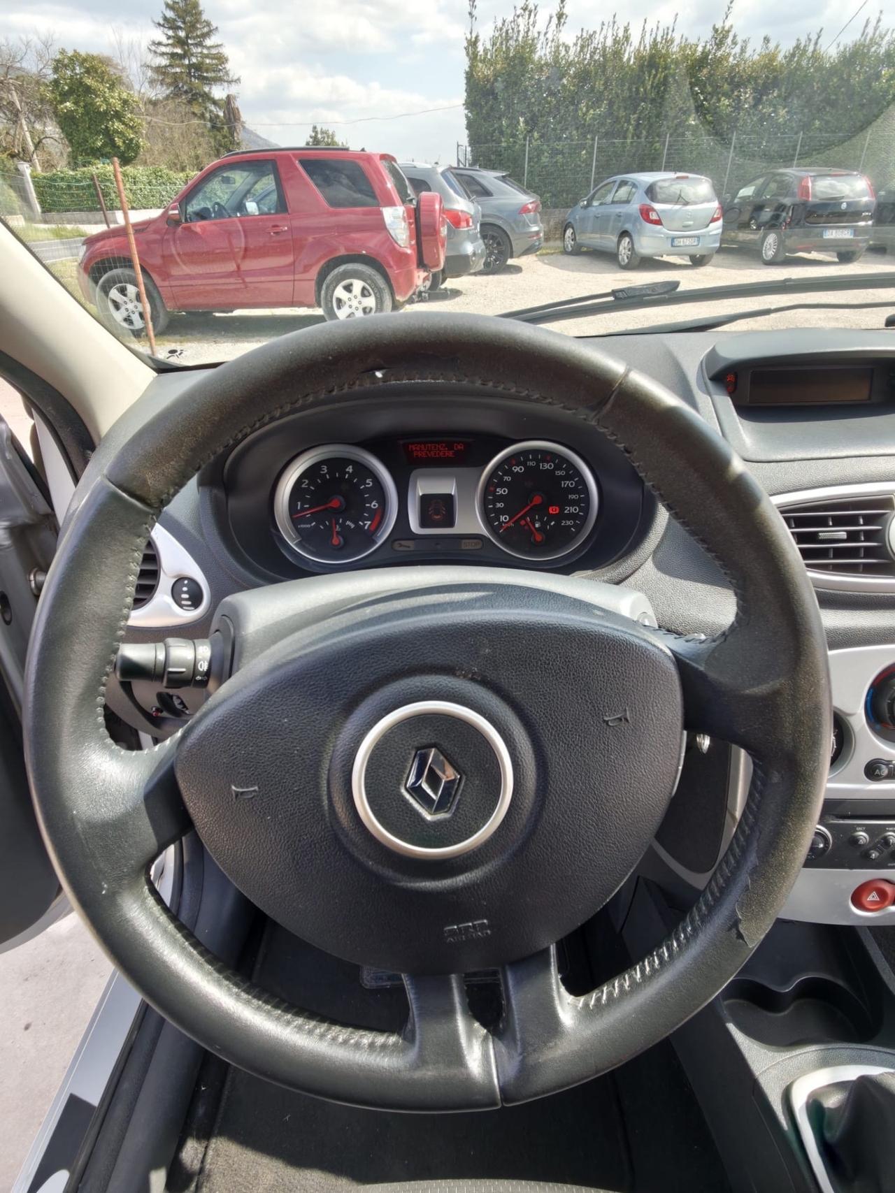 Renault Clio GPL valido 2029 garantita 12 mesi