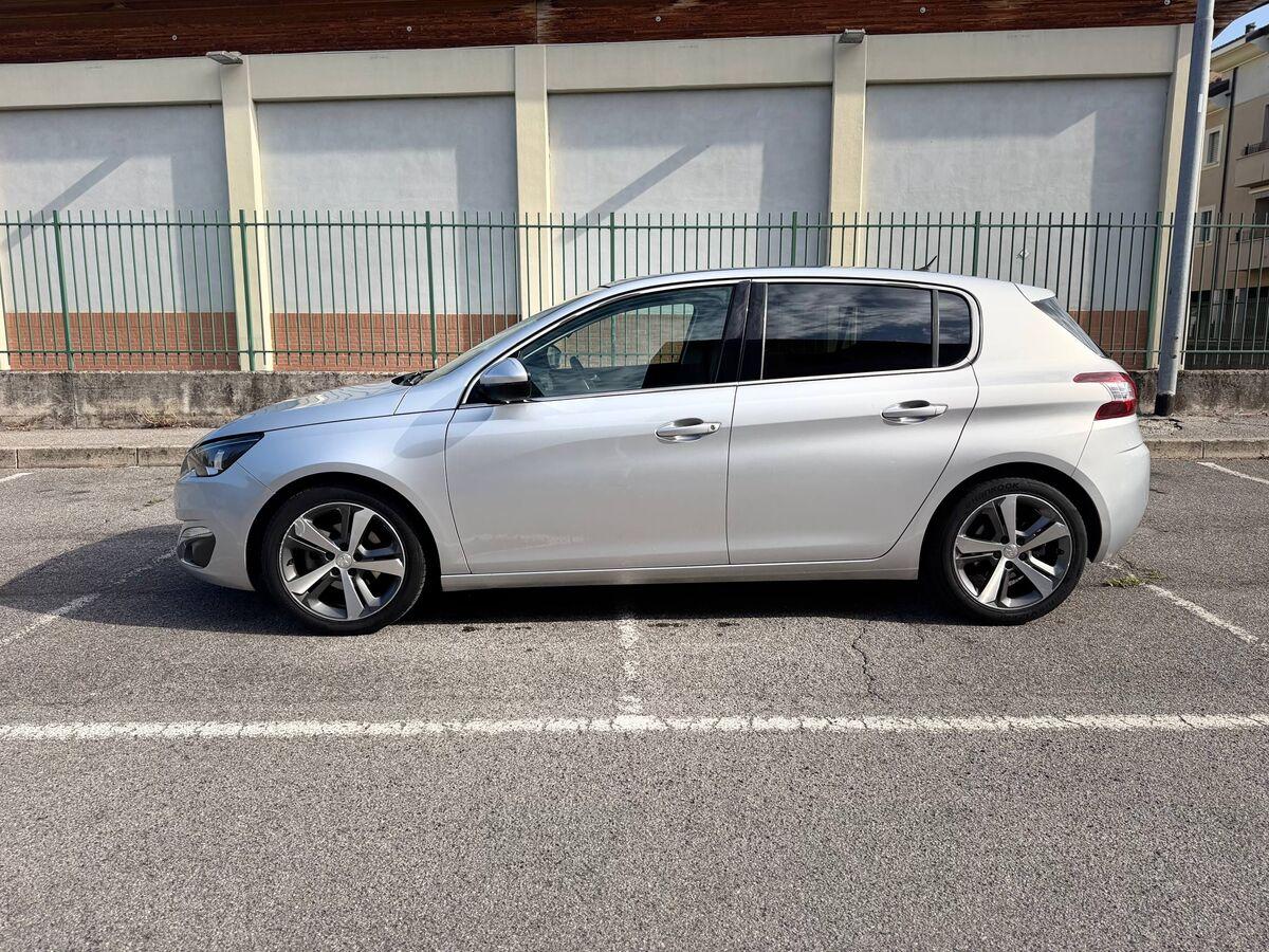 Peugeot 308 1.2 puretech t Allure s&s 130cv eat6