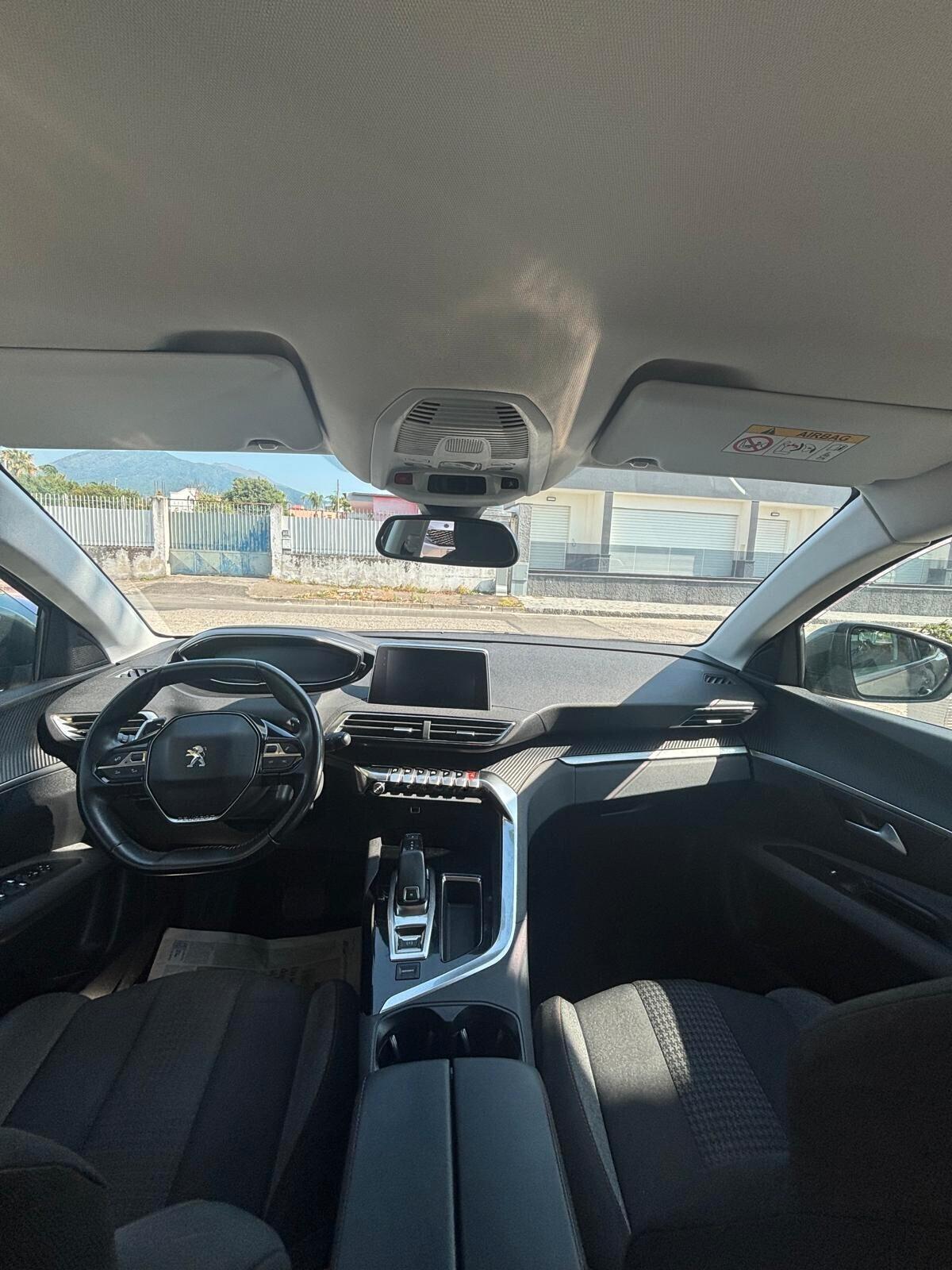 Peugeot 3008 BlueHDi 130 S&S Business