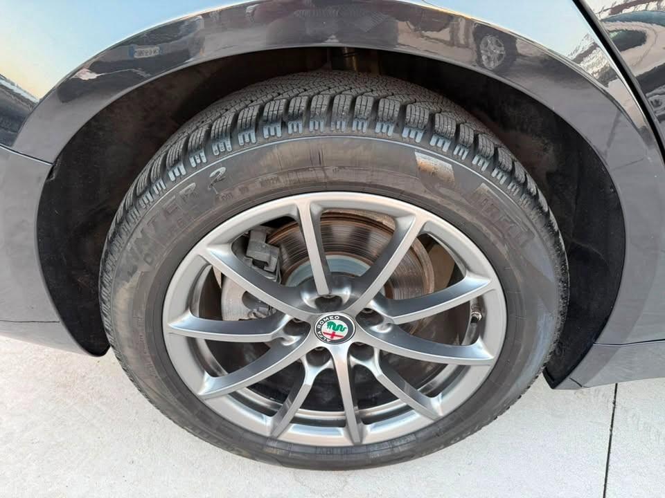Alfa Romeo Giulia 2.2 T.D 180CV -SUPER- MANUALE