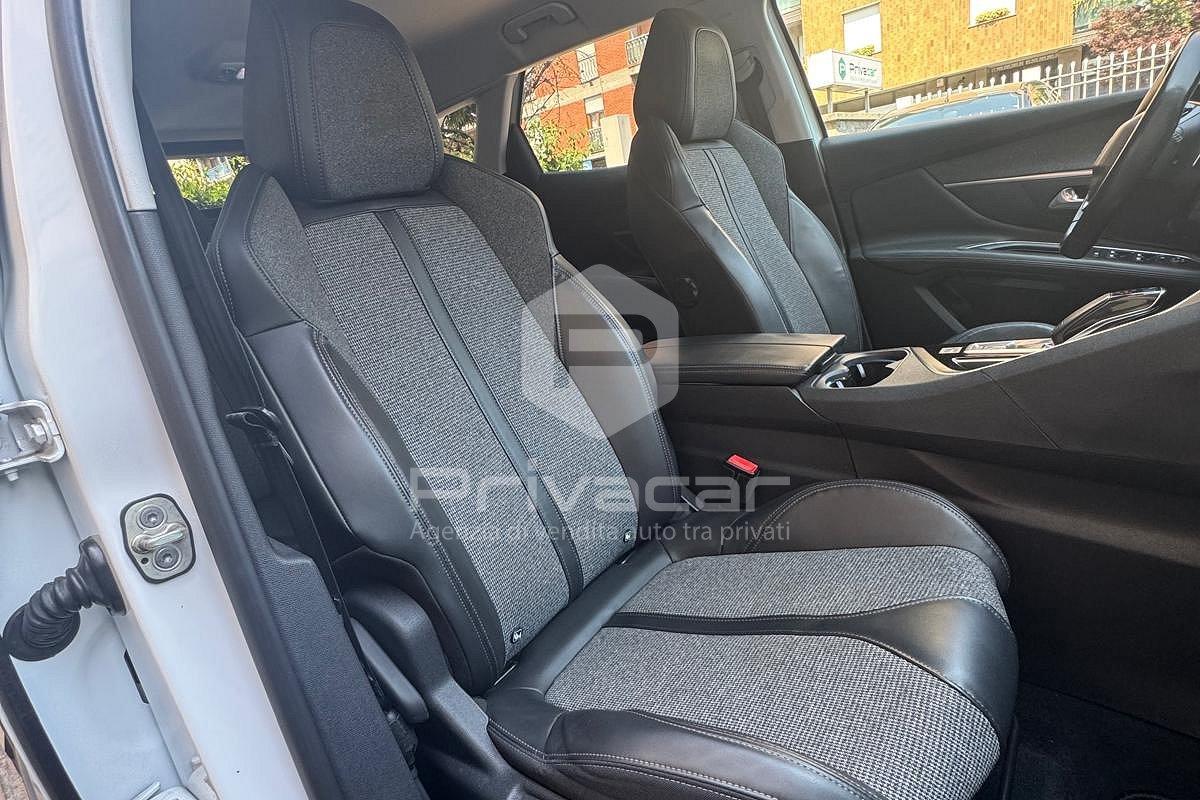 PEUGEOT 3008 BlueHDi 120 S&S EAT6 Allure