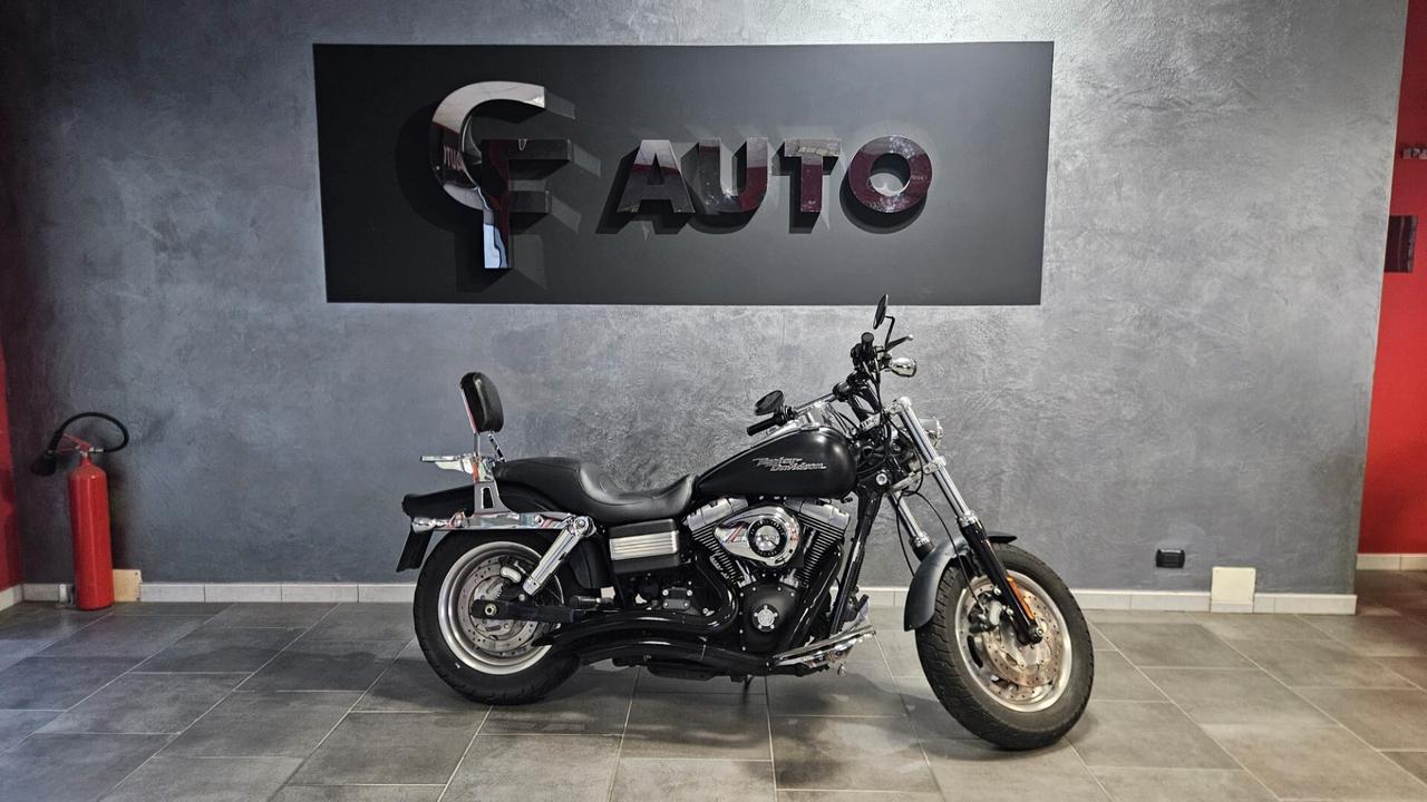 Harley-davidson Dyna Fat Bob nero opaco