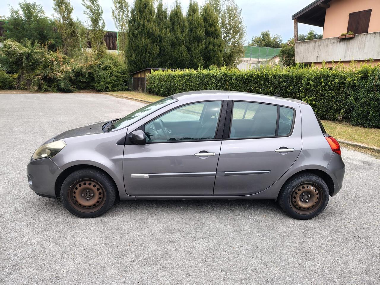 Renault Clio 1.2 16V 5 porte GPL Dynamique