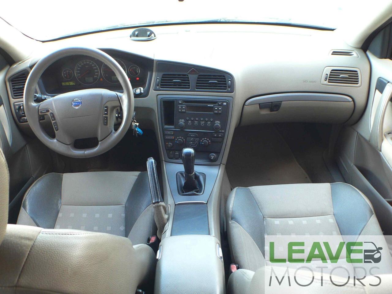 Volvo V70/XC70 Momentum (M1364)