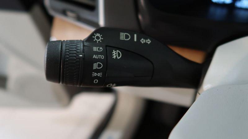 Volvo XC90 Plug-In Hybrid T8 AWD Plug-in 7p R. Inscr. Expr.