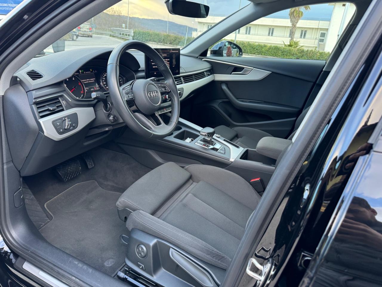Audi A4 Avant 30 TDI/136 CV S tronic IBR/DIESEL