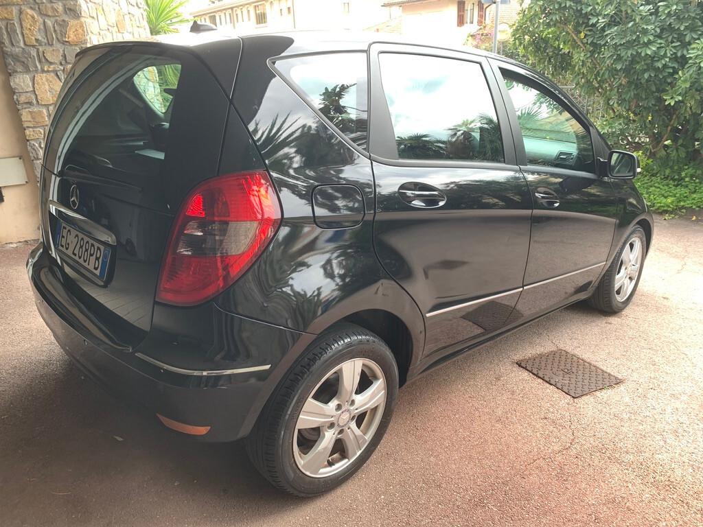 Mercedes-benz A 160 BlueEFFICIENCY Elegance