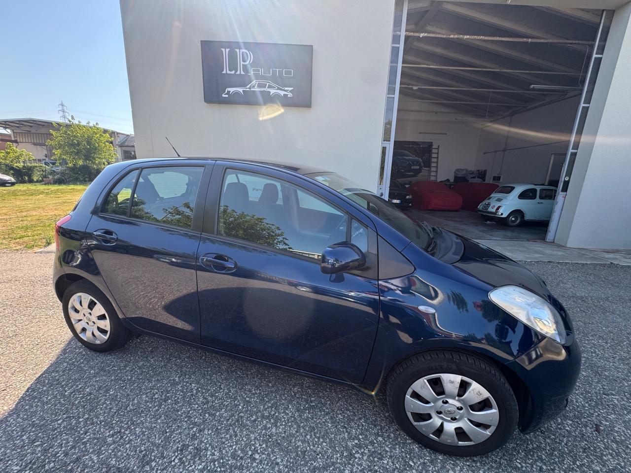 Toyota Yaris 1.0 5 porte Sol