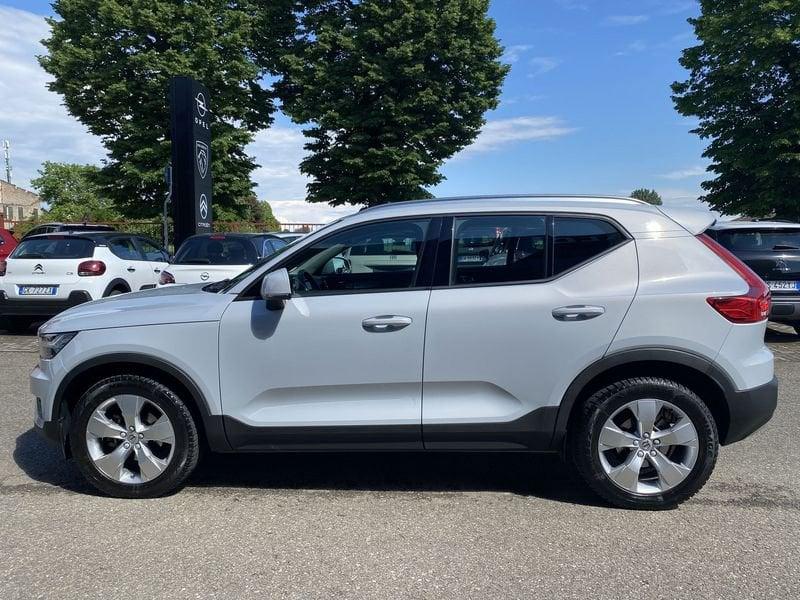 Volvo XC40 T2 Geartronic Momentum Core