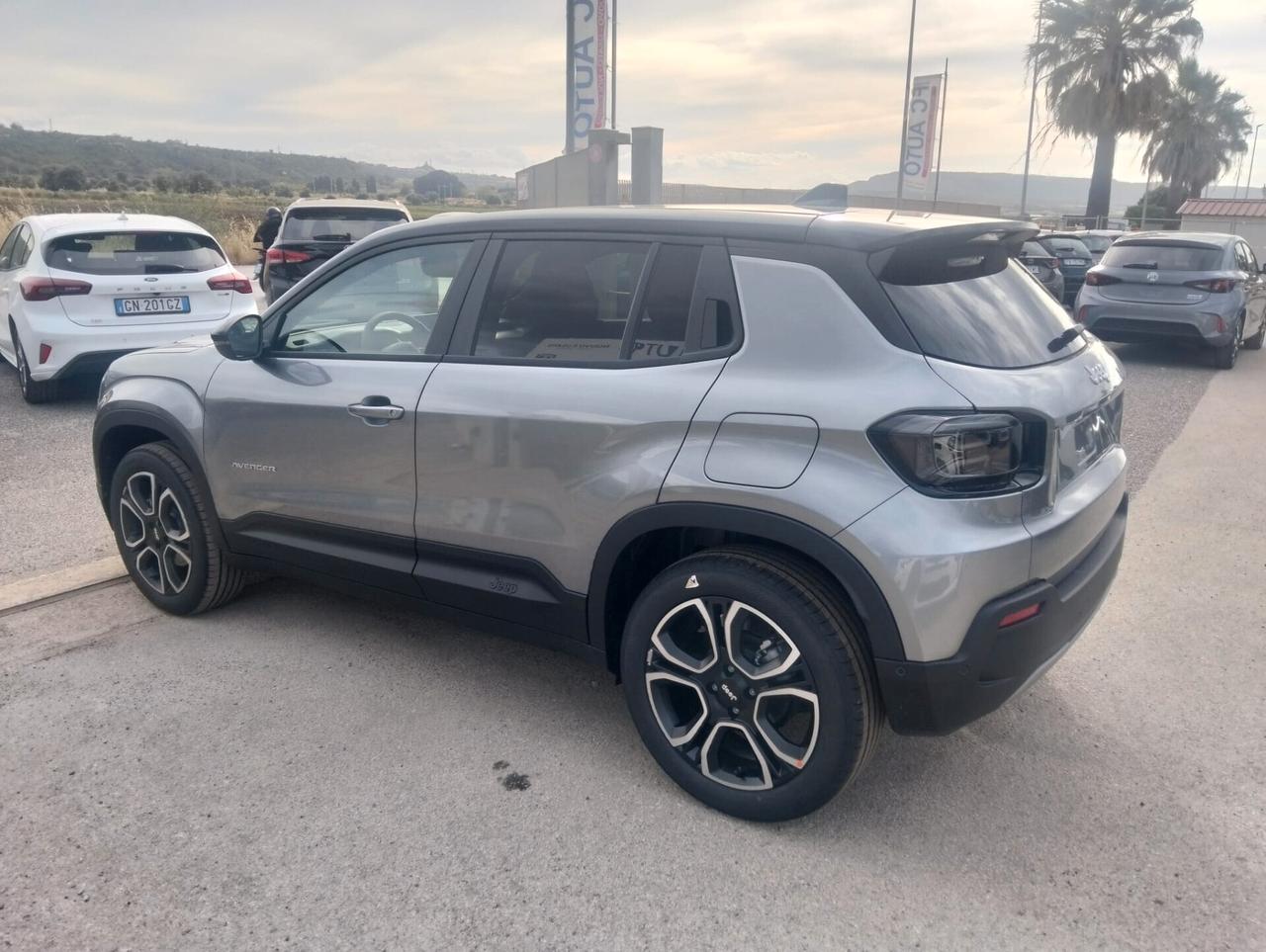 Jeep Avenger 1.2 HYBRID - SUMMIT BICOLORE - KM0 -