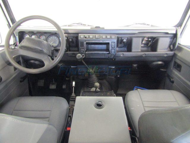LAND ROVER Defender 90 2.5 Td5 6 POSTI