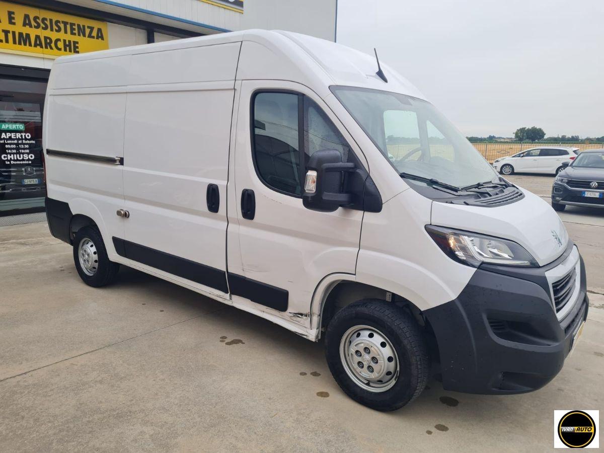 PEUGEOT Boxer 2.2 BlueHDi-26.000 Km