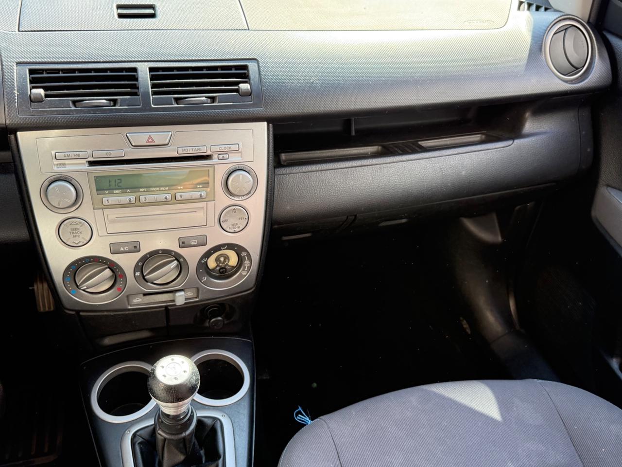 Mazda 2 Mazda2 1.2 16V 5p. Sony Ericsson