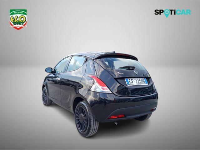 LANCIA Ypsilon 1.0 FireFly 5 porte S&S Hybrid Silver
