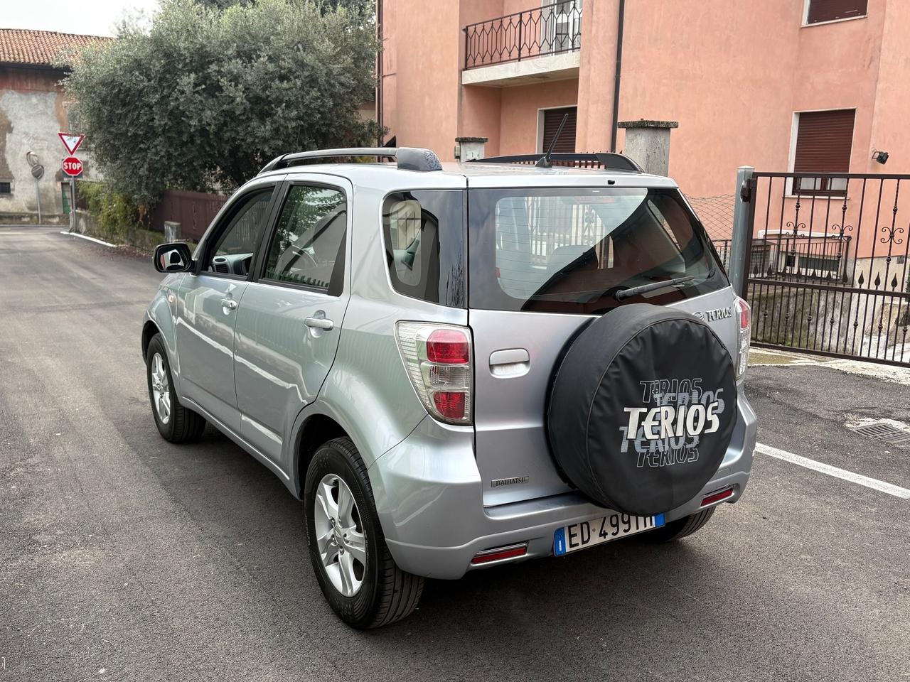 Daihatsu Terios 1.5 GPL 4x4 2010