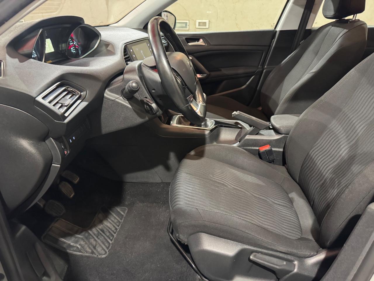 Peugeot 308 BlueHDi 120 S&S SW Business