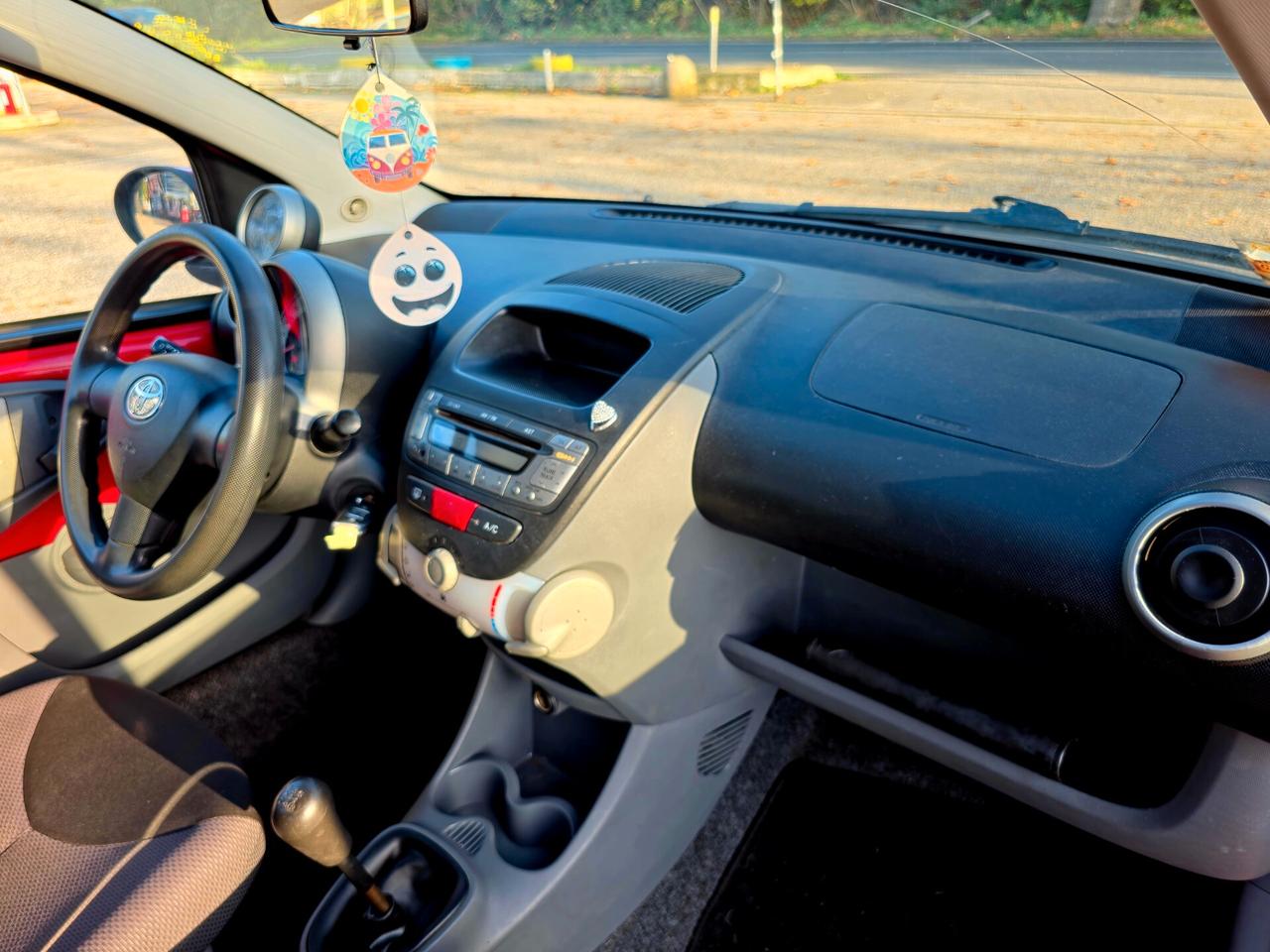 Toyota Aygo 1.0 12V VVT-i 5 porte Sol 2007-E4 Manuale NEO