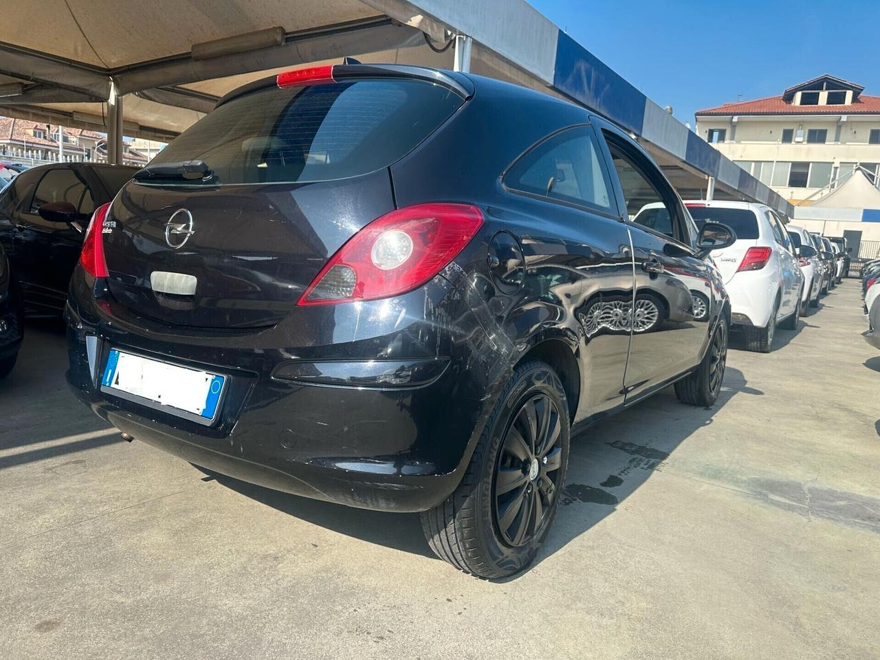 OPEL CORSA 1,0 BENZ.