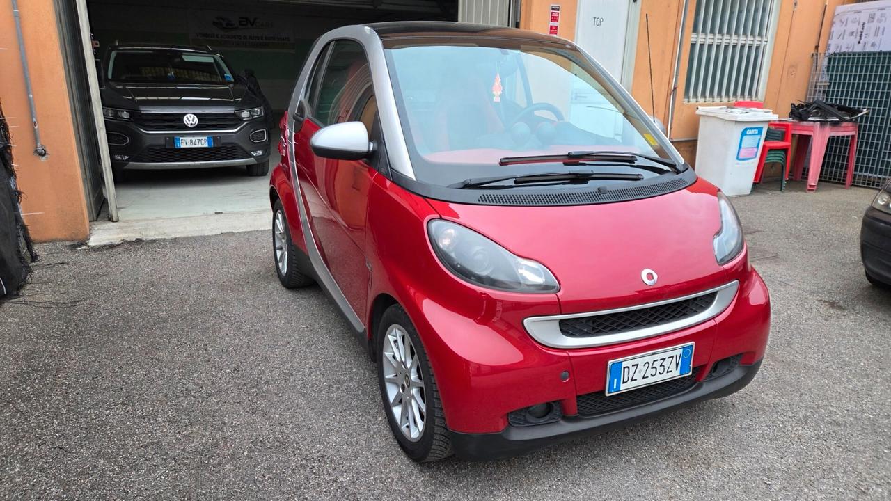 Smart ForTwo 1000 52 kW MHD coupé passion