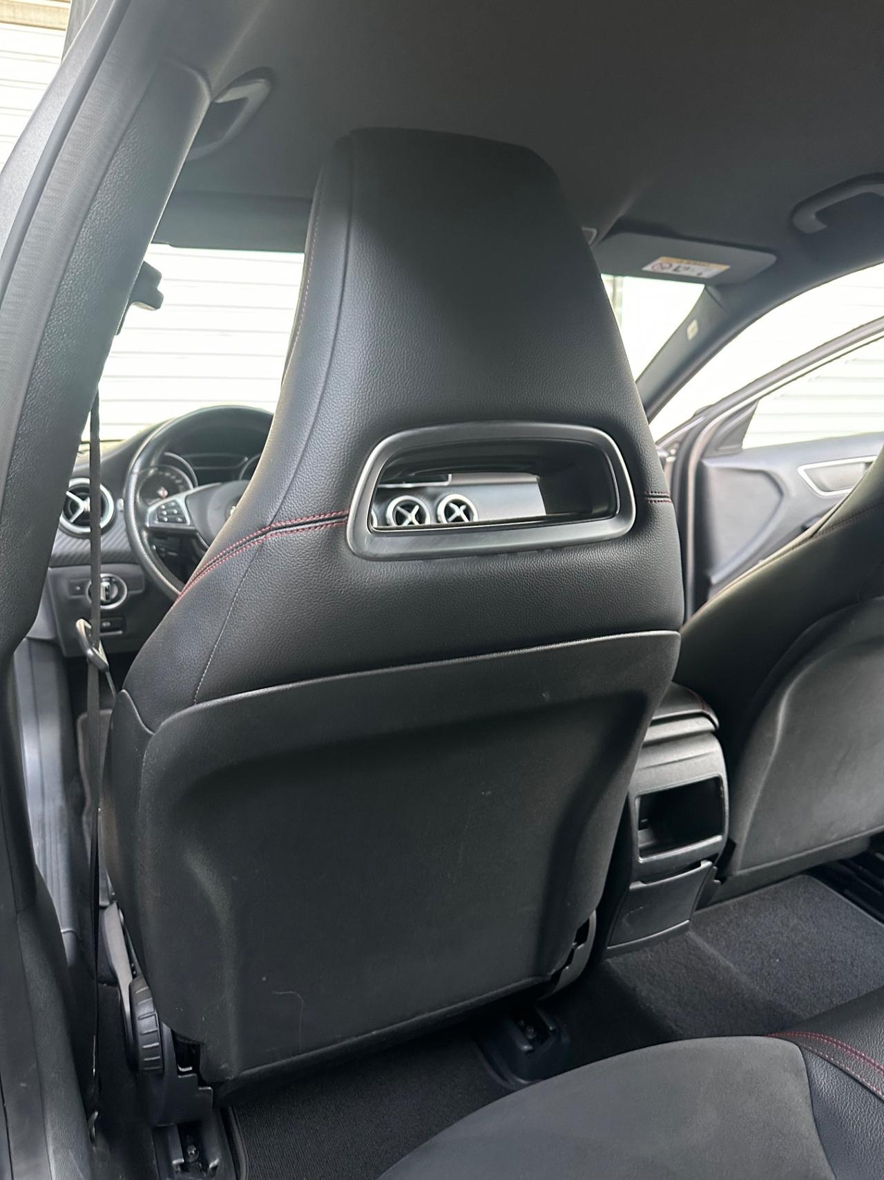 Mercedes-Benz A 200d Automatic Premium AMG
