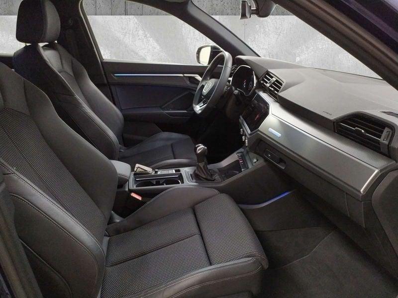 Audi Q3 35 2.0 tdi Identity Black s-tronic