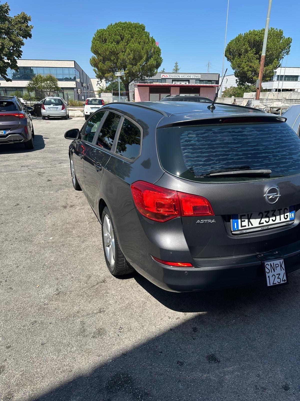 Opel Astra 1.4 Turbo 140CV Sports Tourer aut. Cosmo