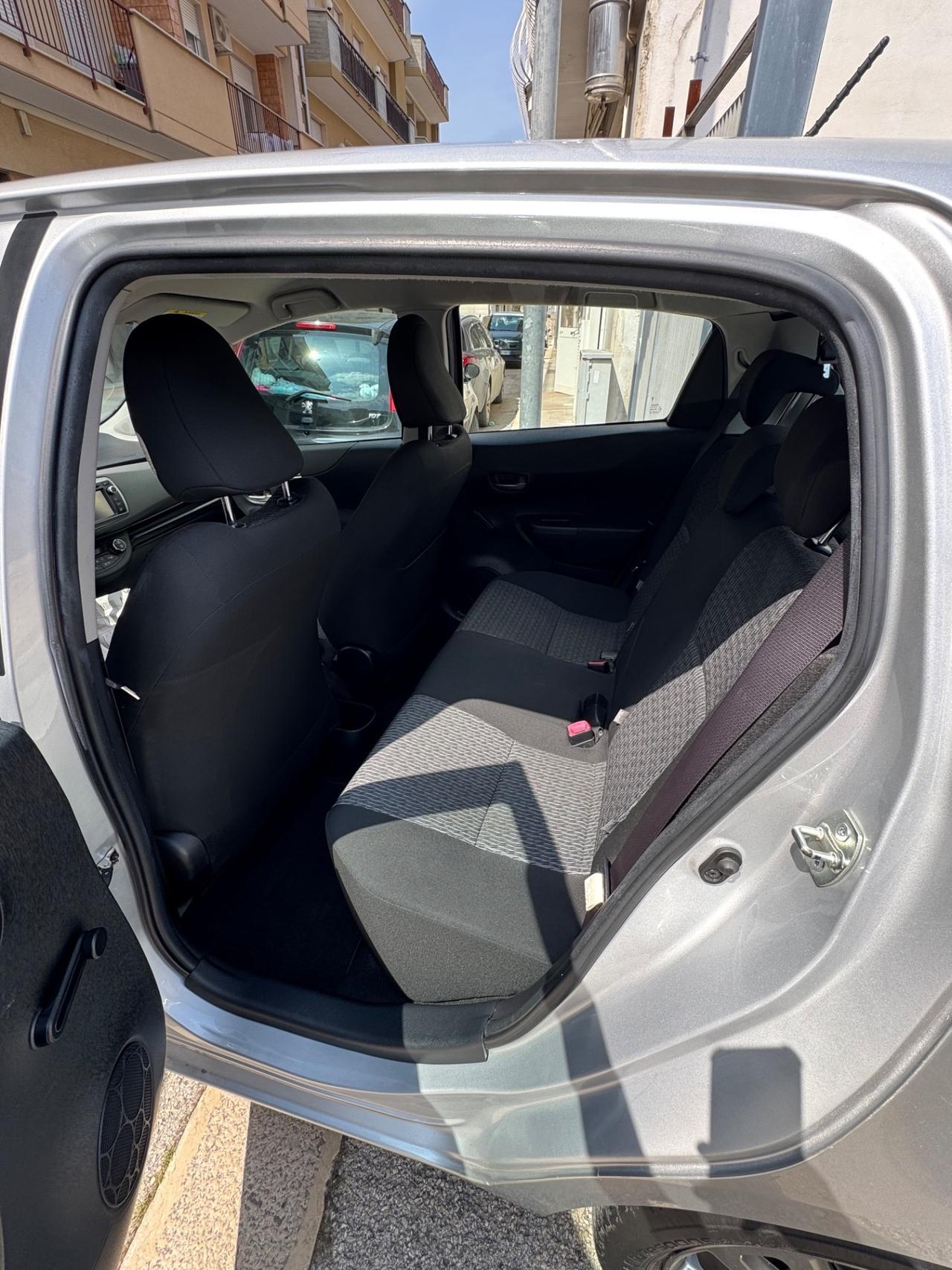 Toyota Yaris 1.0 5 porte Lounge