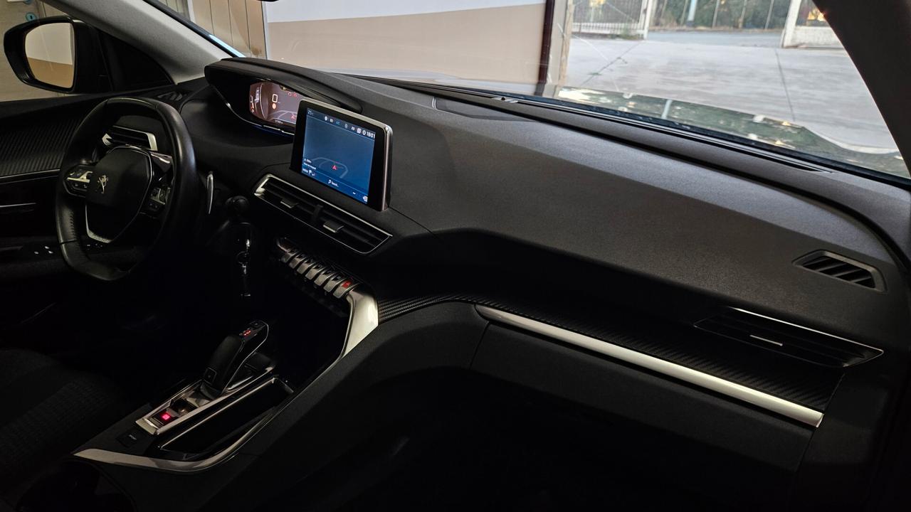 Peugeot 3008 BlueHDi 130 S&S Allure