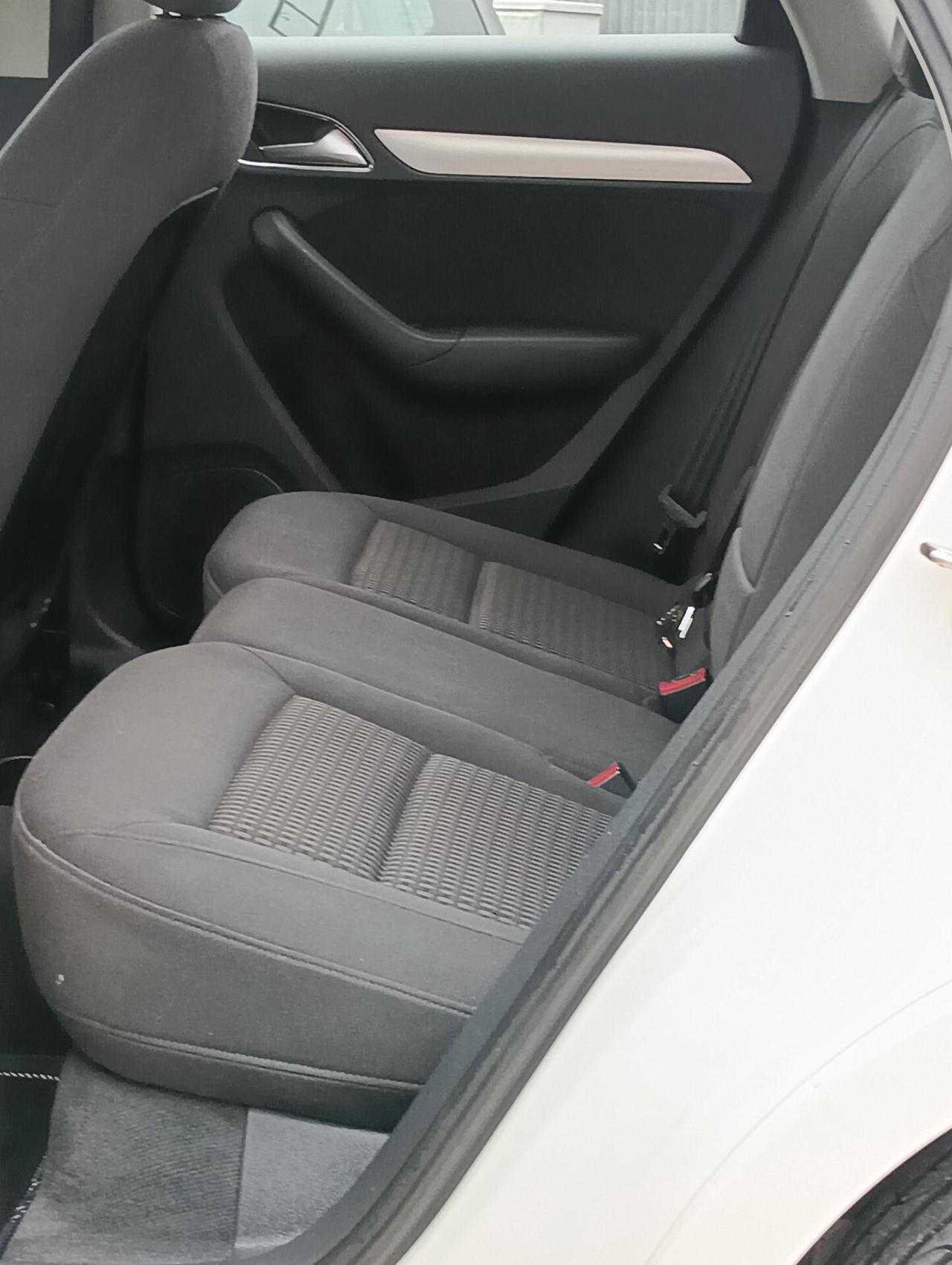 Audi Q3 2.0 TDI Business